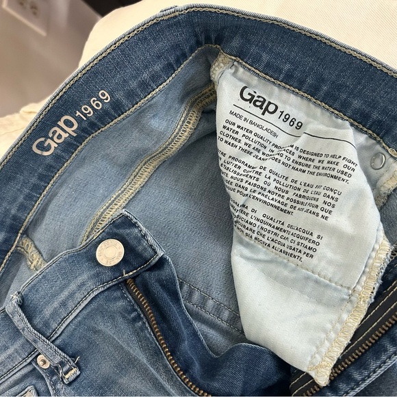 Gap skinny jeans women’s size 31R, EUC - Picture 6 of 7